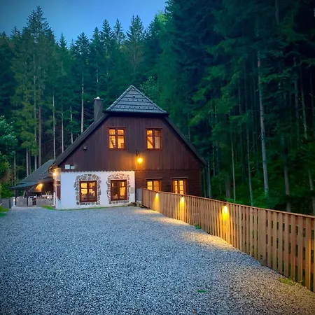 Gillausklause - Eine Insel Im Wald - Waldviertel Villa